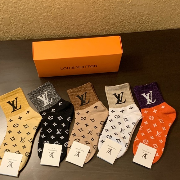 Louis Vuitton Vibrant Sock Collection - Picture 2 of 6
